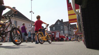 Veranstaltungstipp: Blaulichtmeile Stadtoldendorf Veranstaltungstipp: Blaulichtmeile Stadtoldendorf